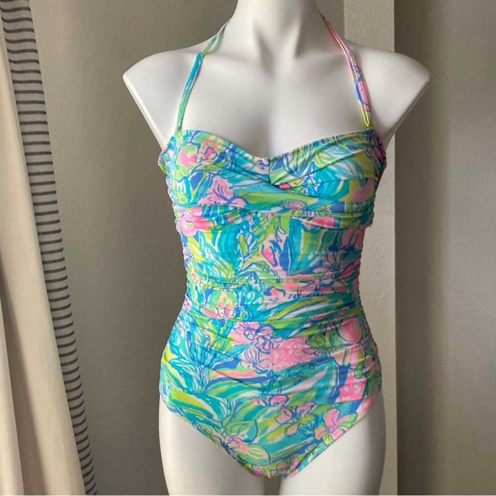 Lilly Pulitzer One Piece Swim Suit Size 4 Halter Strap Flamenco K15